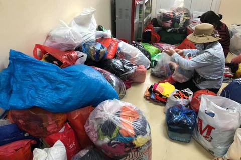 Nhân dịp Tết Trung thu 2020, Nhà trường tặng quà cho các Học sinh có HCKK tại Cao Bằng, Lai Châu