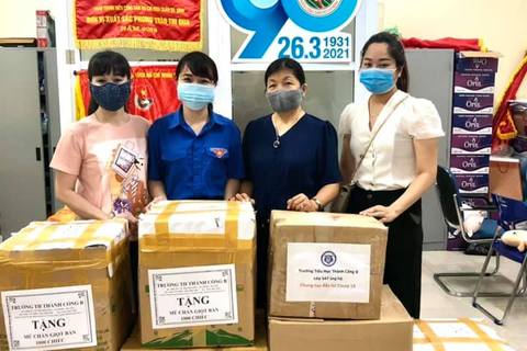 Trường Tiểu học Thành Công B chung tay ủng hộ phòng, chống dịch bệnh Covid 19