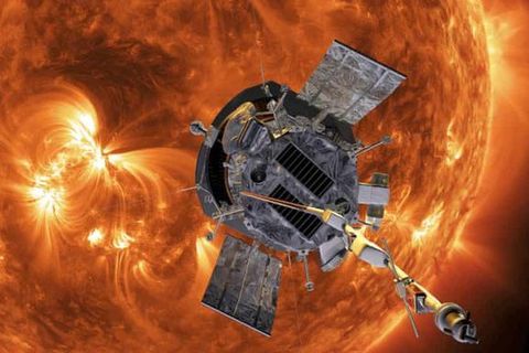 Lần đầu tiên trong lịch sử loài người, chúng ta đã "chạm vào Mặt trời"