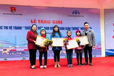 Học sinh trường Tiểu học Thành Công B đạt giải cao tại Cuộc thi Thiếu nhi "Thiếu nhi Việt Nam với An toàn giao thông" năm 2020