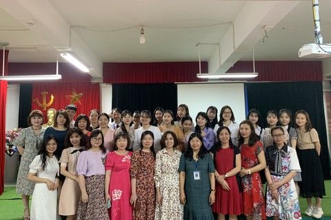 Trường Tiểu học Thành Công B tổ chức Lễ tổng kết và chia tay Đoàn sinh viên thực tập sư phạm Khoa Giáo dục Tiểu học - Trường Đại học Sư phạm Hà Nội