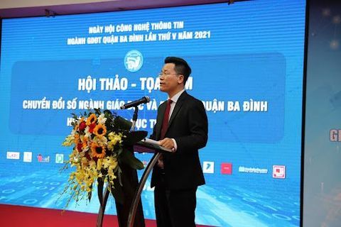 “Lời tri ân từ trái tim” gửi tặng “vị thuyền trưởng” tài ba của  “con tàu” giáo dục Ba Đình