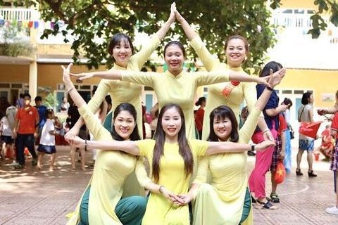 Tâm hồn Việt, văn hóa Việt được tái hiện trong “Tuần lễ Áo dài” ở trường Tiểu học Thành Công B