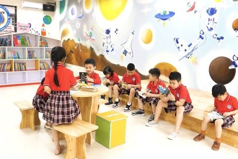 Tiếp tục đạt danh hiệu "Thư viện Xuất sắc" trong năm học "đặc biệt"