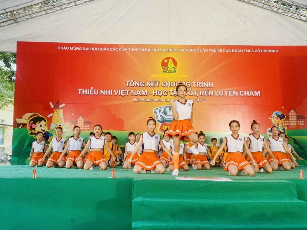 Trường Tiểu học Thành Công B đạt giải Nhất Toàn quốc sân chơi đồng diễn Flashmob trong chương trình “Thiếu nhi Việt Nam – Học tập tốt, rèn luyện chăm”
