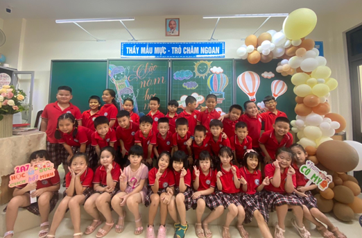 2A7 - Tưng bừng chào đón ngày hội đến trường