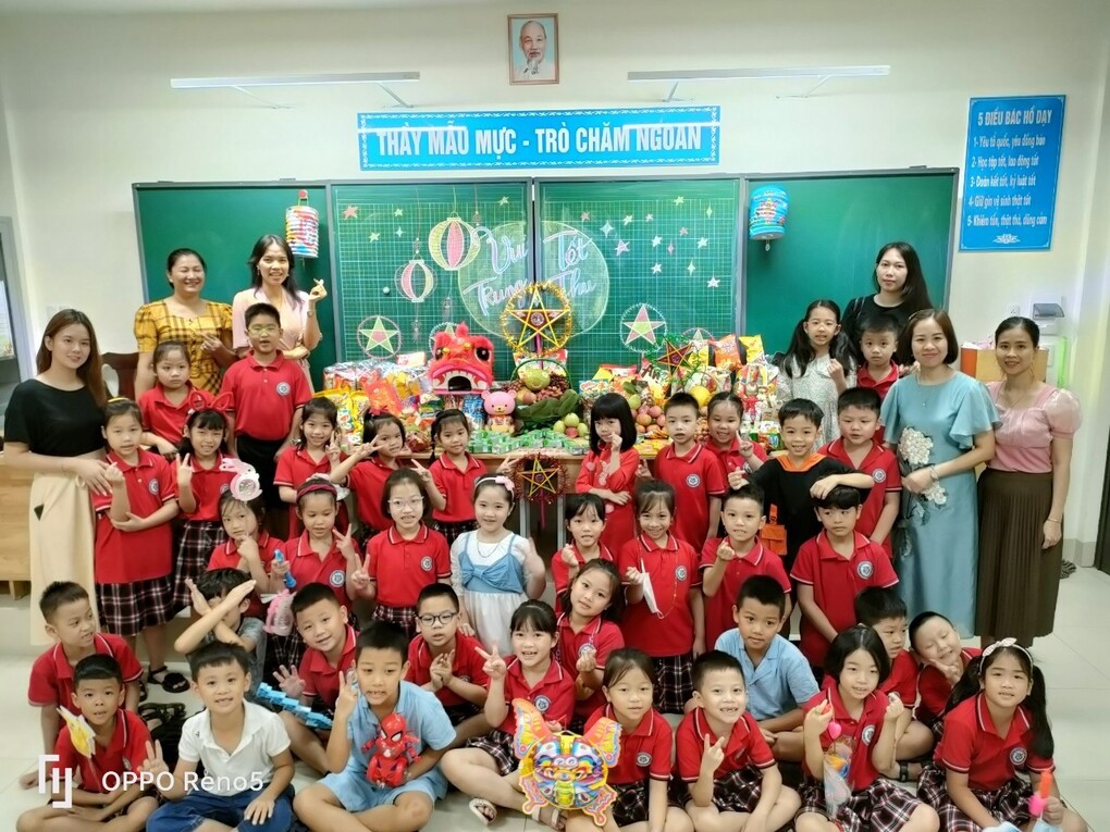 Trung thu yêu thương cho Dê con 2A2 !