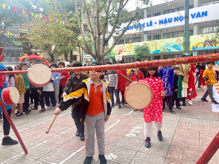 Trường Tiểu học Thành Công B sôi nổi ngày hội Thiếu nhi vui khỏe