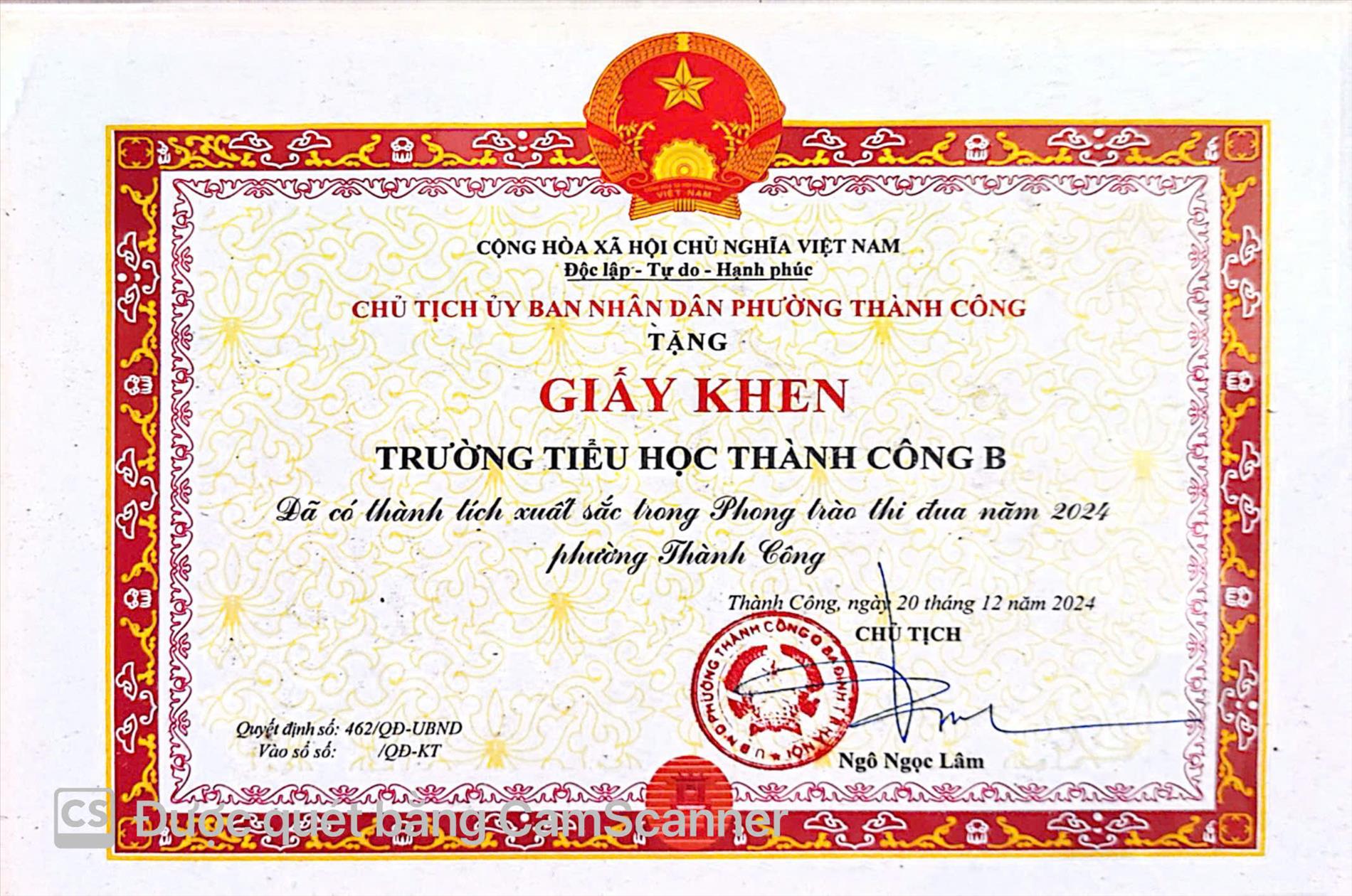 Chi Bộ Đảng Trường Tiểu học Thành Công B được Đảng Ủy Phường Thành Công ghi nhận với các giấy khen thành tích xuất sắc