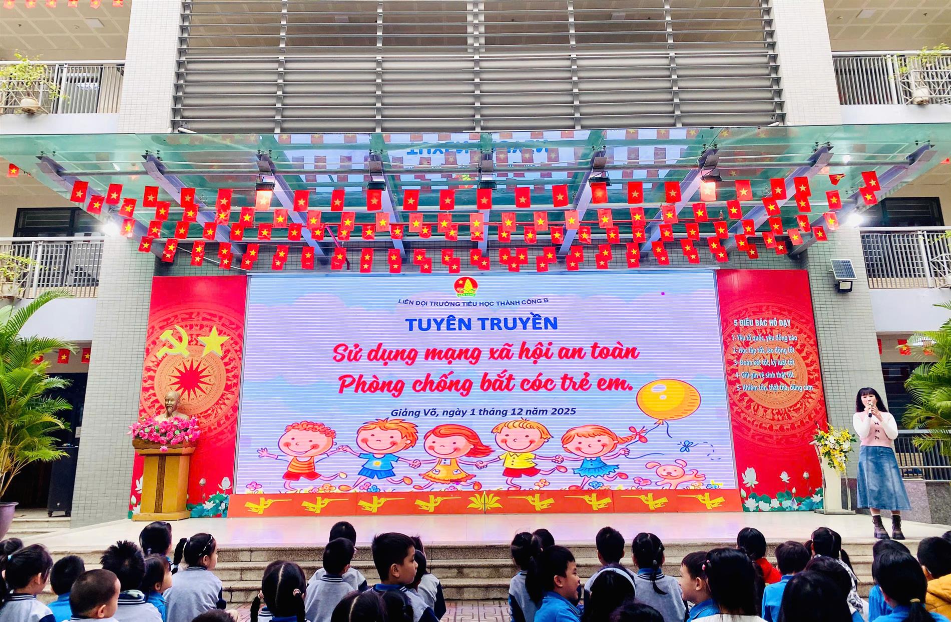 An toàn trên không gian mạng và cách sử dụng mạng xã hội an toàn, hiệu quả - Một hoạt động giáo dục kĩ năng ý nghĩa tại trường Tiểu học Thành Công B