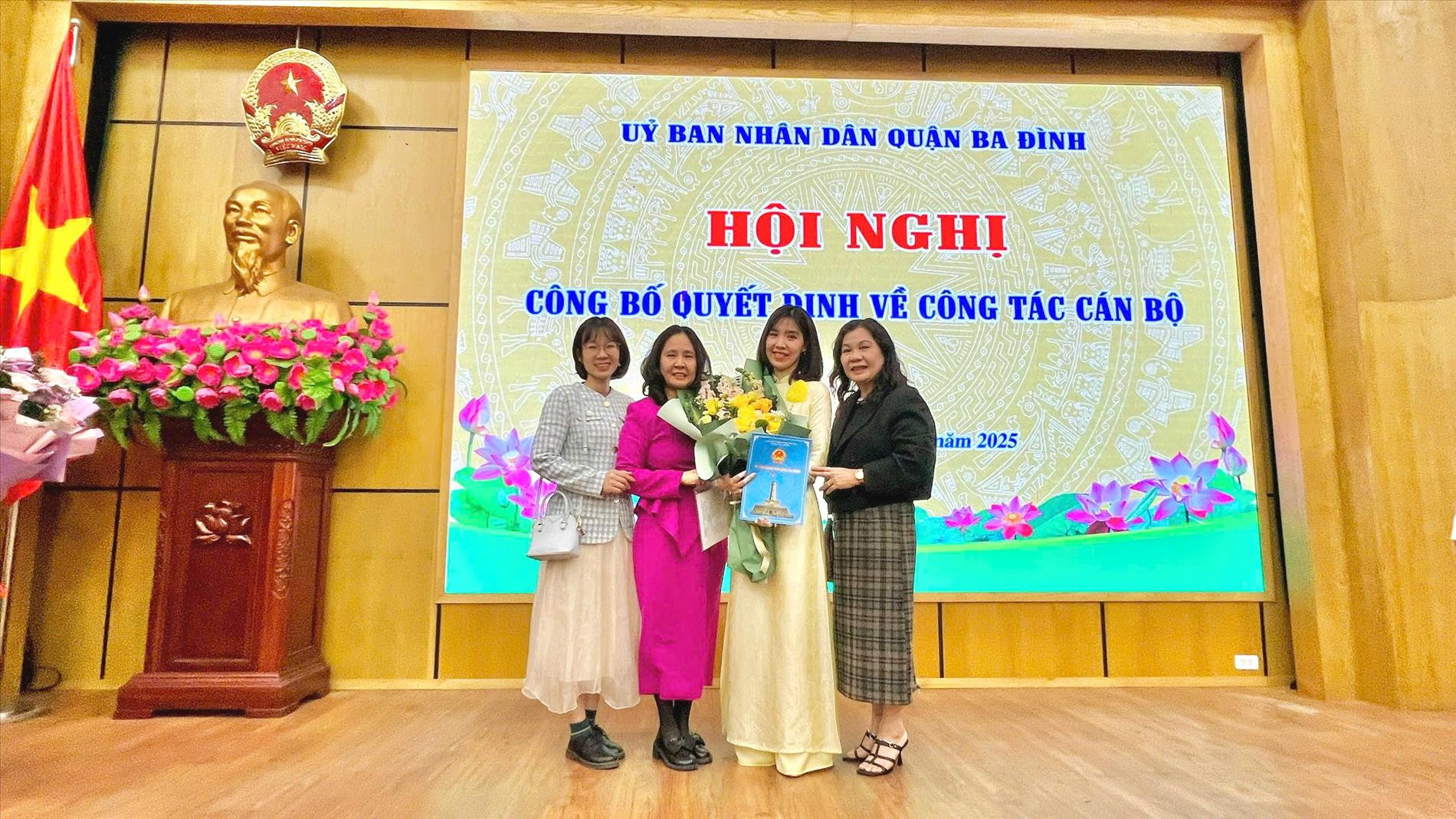 Chúc mừng cô giáo Trần Thị Thu Hà nhận Quyết định bổ nhiệm chức vụ Phó Hiệu trưởng