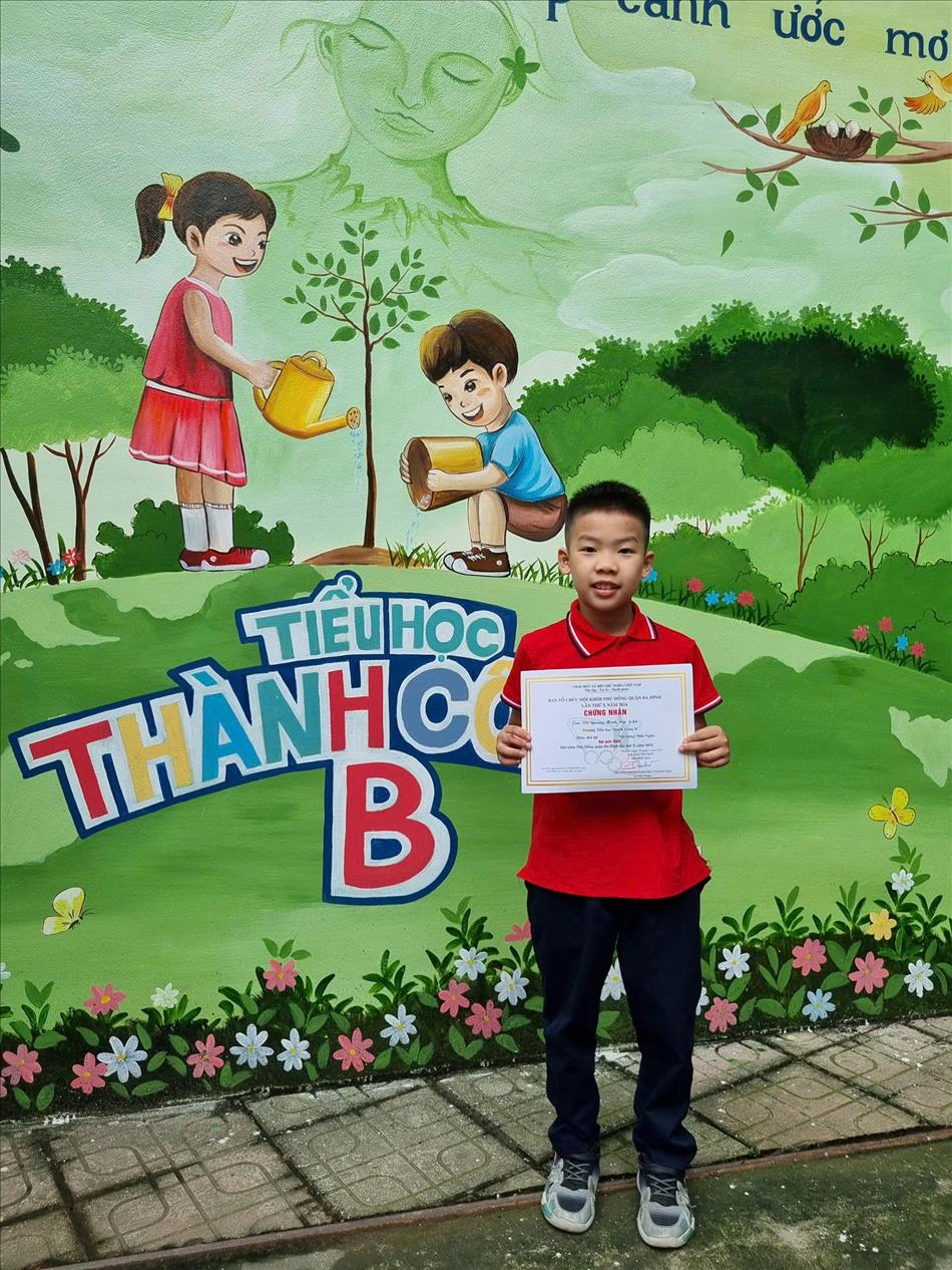 Kình ngư nhí Võ Quang Minh tỏa sáng trên đường đua xanh – Gặt hái vinh quang từ ý chí bền bỉ