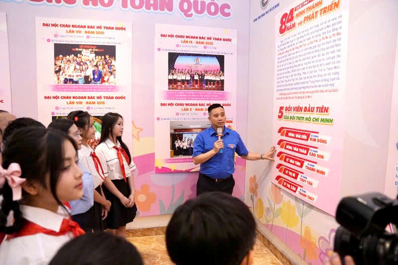 Tự hào học sinh Thành Công B – Những mầm xanh tỏa sáng trong lễ khai mạc Triển lãm “Thiếu nhi Việt Nam vững bước tiến vào kỷ nguyên mới”