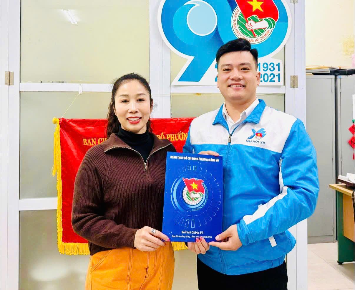 Chung tay sẻ chia - Trường Tiểu học Thành Công B hướng về vùng đất giàu truyền thống cách mạng