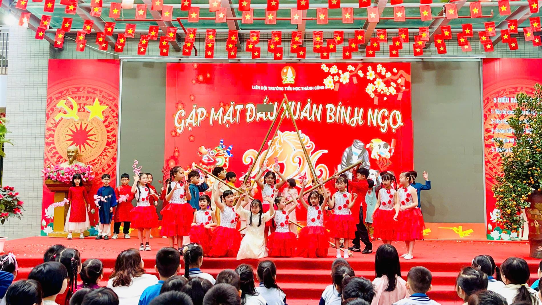 SINH HOẠT DƯỚI CỜ GẶP MẶT ĐẦU XUÂN BÍNH NGỌ