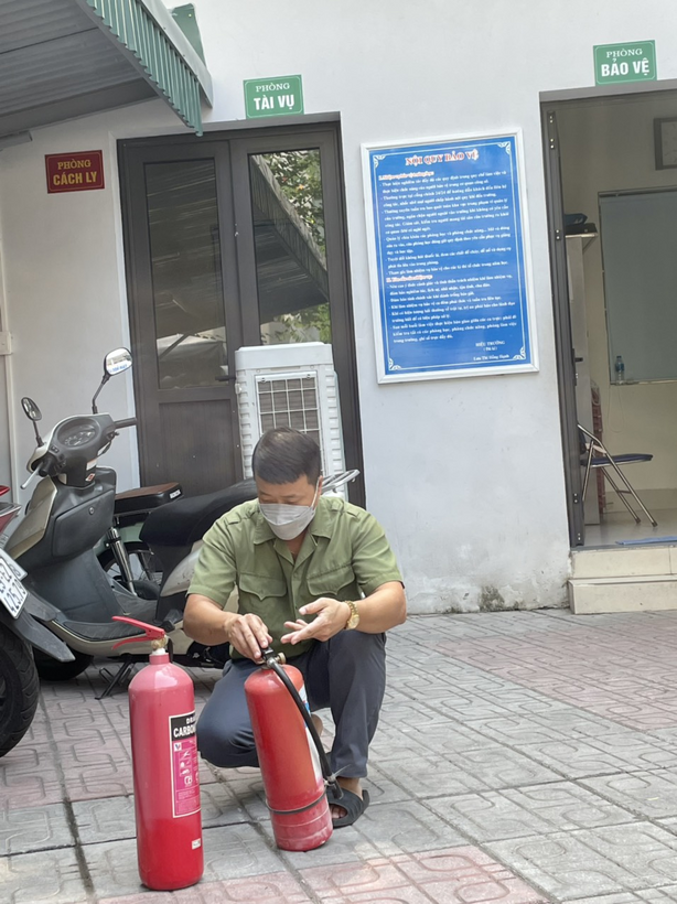 A person sitting on a moped
Description automatically generated with medium confidence
