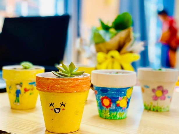 C:\Users\Admin\Desktop\Người tốt việc tốt ver 3\z3050872370799_73011049e11bbb0ebfffe00c3fd9851f.jpg