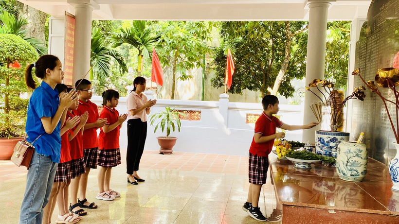 z3512077652553_9b7aa63330d924301125edbc4cc36ed3