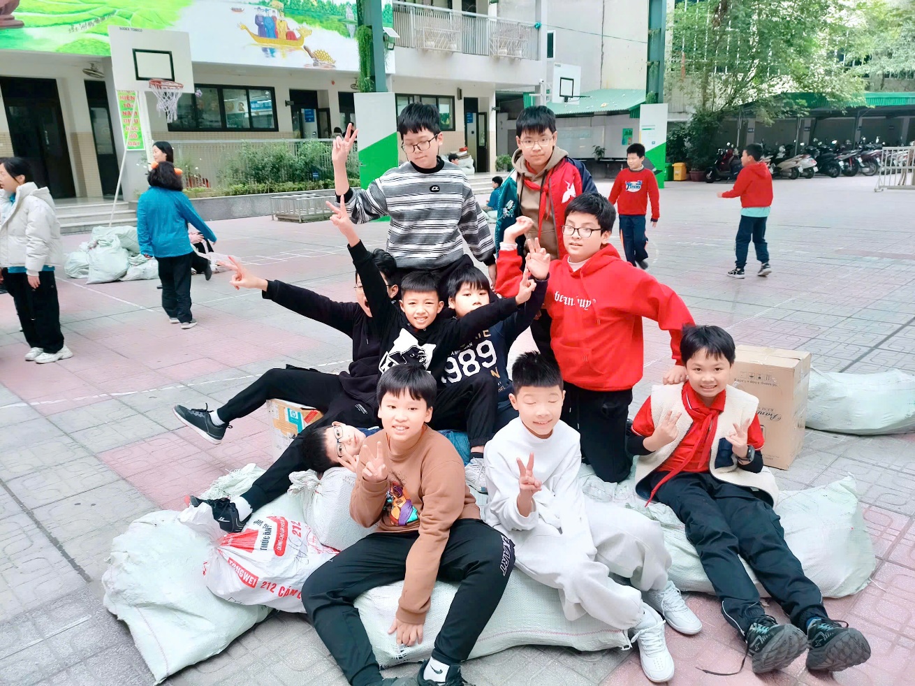 C:\Users\DELL 7390\Downloads\8c2a8f86b0610c3f5570.jpg