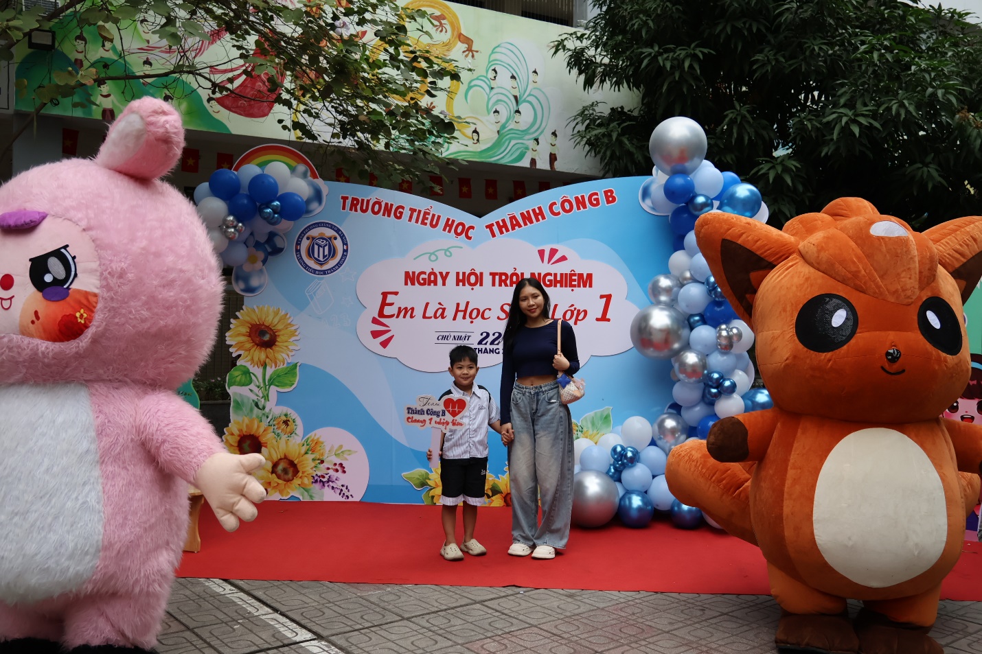 C:\Users\Admin\Desktop\Ảnh đón mầm non\IMG_2332.JPG