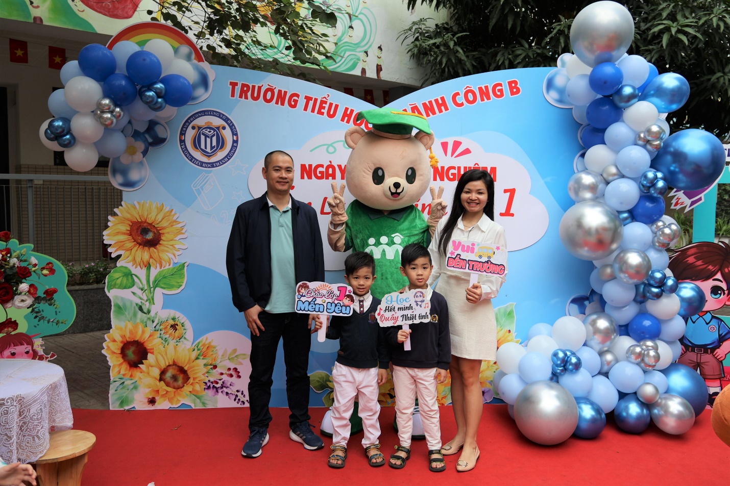 C:\Users\Admin\Desktop\Ảnh đón mầm non\IMG_2369.JPG