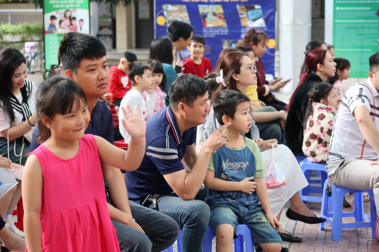 C:\Users\Admin\Desktop\Ảnh đón mầm non\IMG_2444.JPG