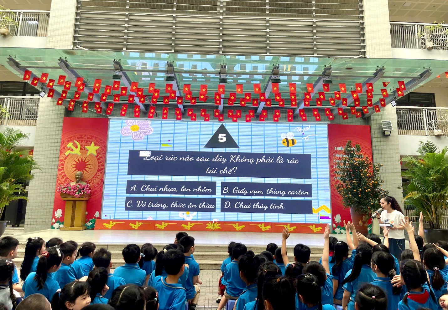 C:\Users\Administrator\Downloads\2372847930004648153 (1).jpg