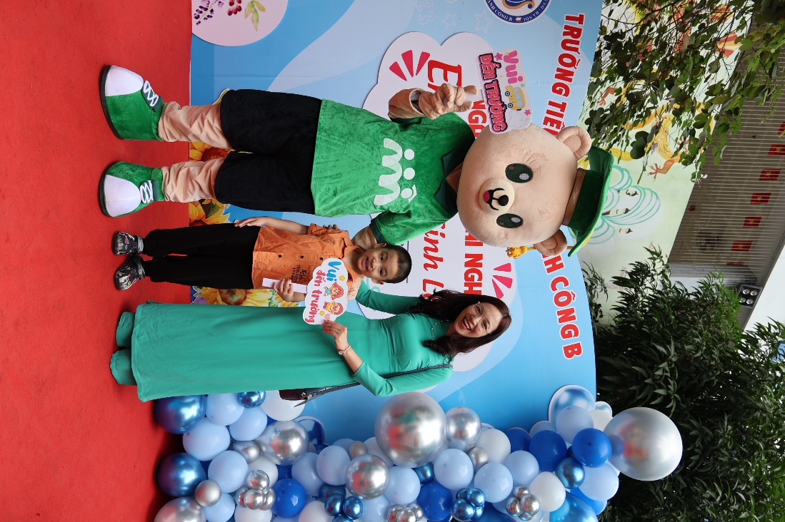 C:\Users\Admin\Desktop\Ảnh đón mầm non\IMG_2375.JPG